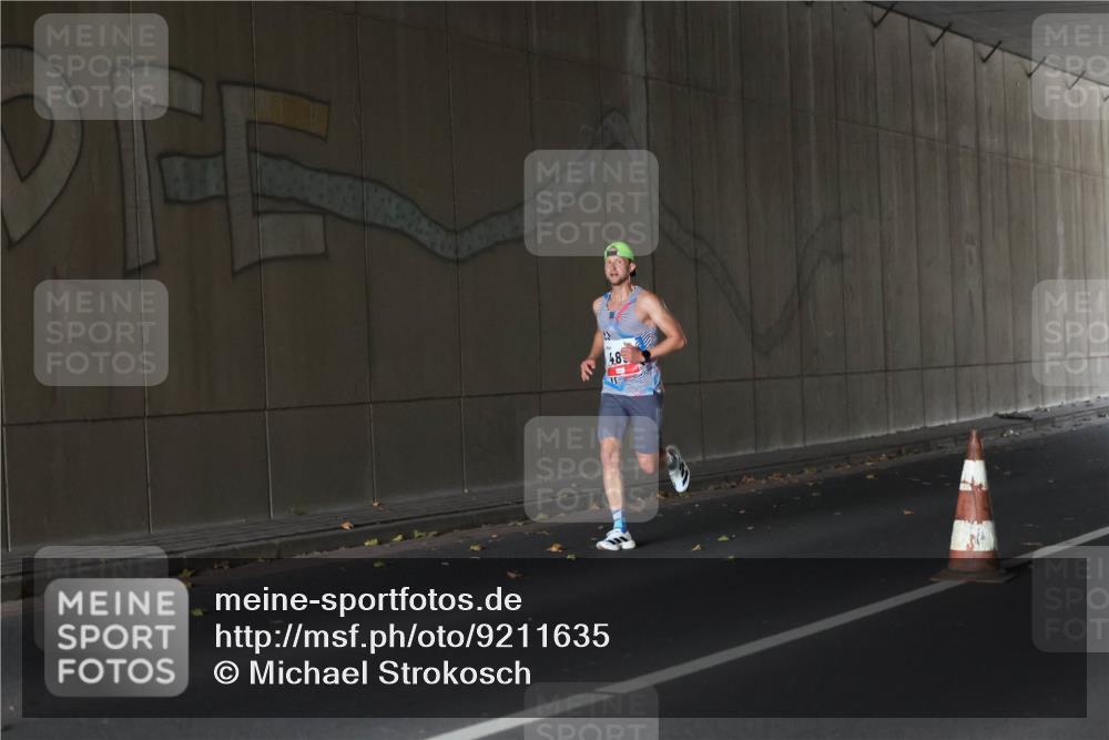 05.10.2025 - 20. swb-Marathon Bremen Michael Strokosch http://msf.ph/oto/9211635 05.10.2025 11:56:12 Laufen 48 meine-sportfotos.de