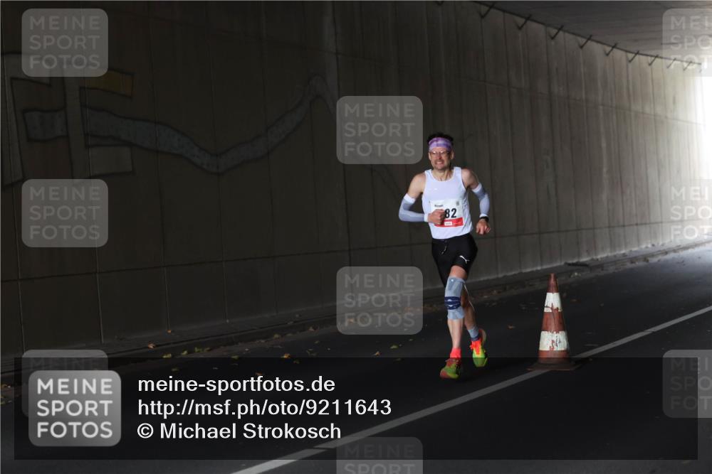 05.10.2025 - 20. swb-Marathon Bremen Michael Strokosch http://msf.ph/oto/9211643 05.10.2025 11:56:28 Laufen 82 meine-sportfotos.de