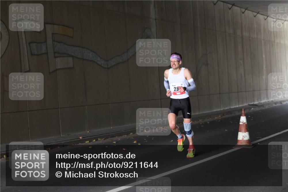 05.10.2025 - 20. swb-Marathon Bremen Michael Strokosch http://msf.ph/oto/9211644 05.10.2025 11:56:28 Laufen 28 meine-sportfotos.de