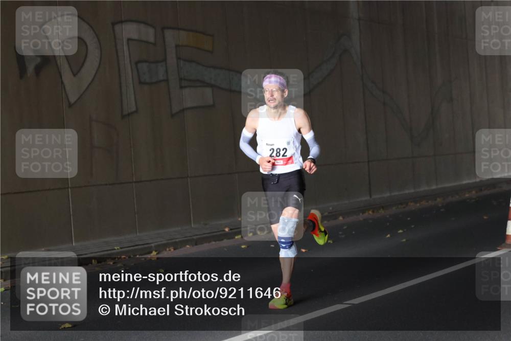 05.10.2025 - 20. swb-Marathon Bremen Michael Strokosch http://msf.ph/oto/9211646 05.10.2025 11:56:29 Laufen 282 meine-sportfotos.de