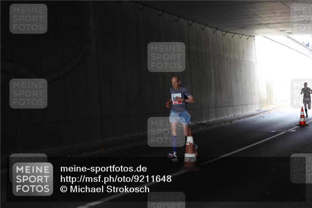 05.10.2025 - 20. swb-Marathon Bremen Michael Strokosch http://msf.ph/oto/9211648 05.10.2025 11:56:37 Laufen 59 meine-sportfotos.de