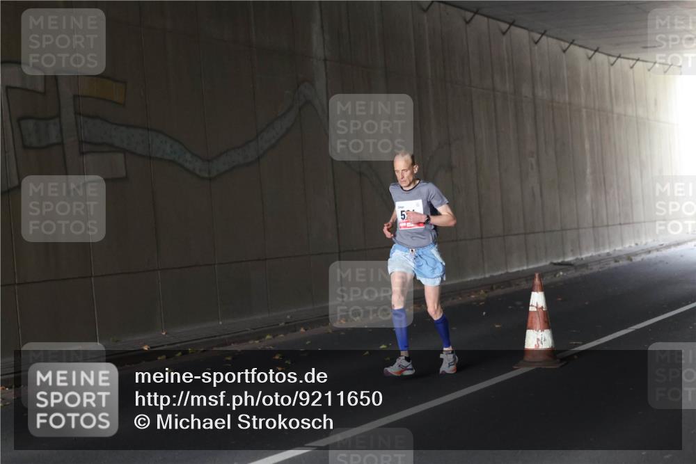 05.10.2025 - 20. swb-Marathon Bremen Michael Strokosch http://msf.ph/oto/9211650 05.10.2025 11:56:38 Laufen  meine-sportfotos.de