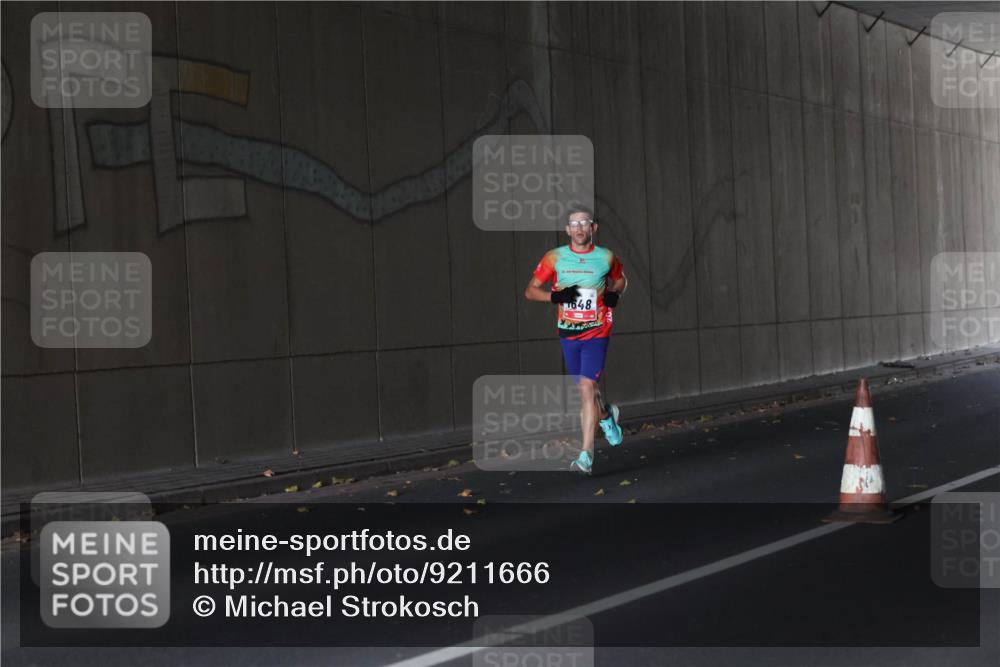 05.10.2025 - 20. swb-Marathon Bremen Michael Strokosch http://msf.ph/oto/9211666 05.10.2025 11:57:12 Laufen 648 meine-sportfotos.de
