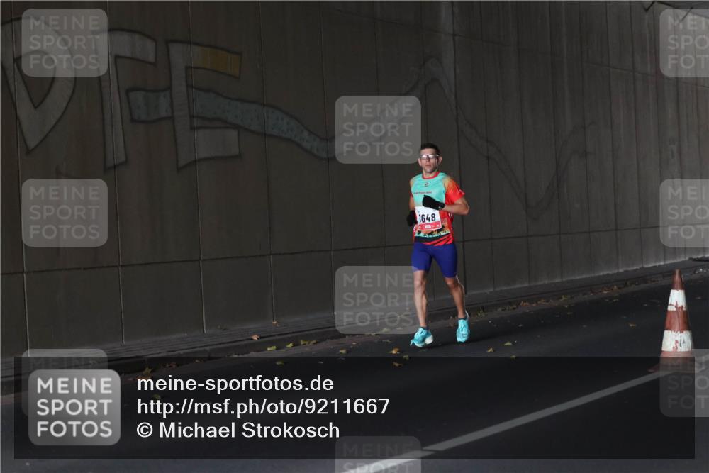 05.10.2025 - 20. swb-Marathon Bremen Michael Strokosch http://msf.ph/oto/9211667 05.10.2025 11:57:12 Laufen 1648 meine-sportfotos.de