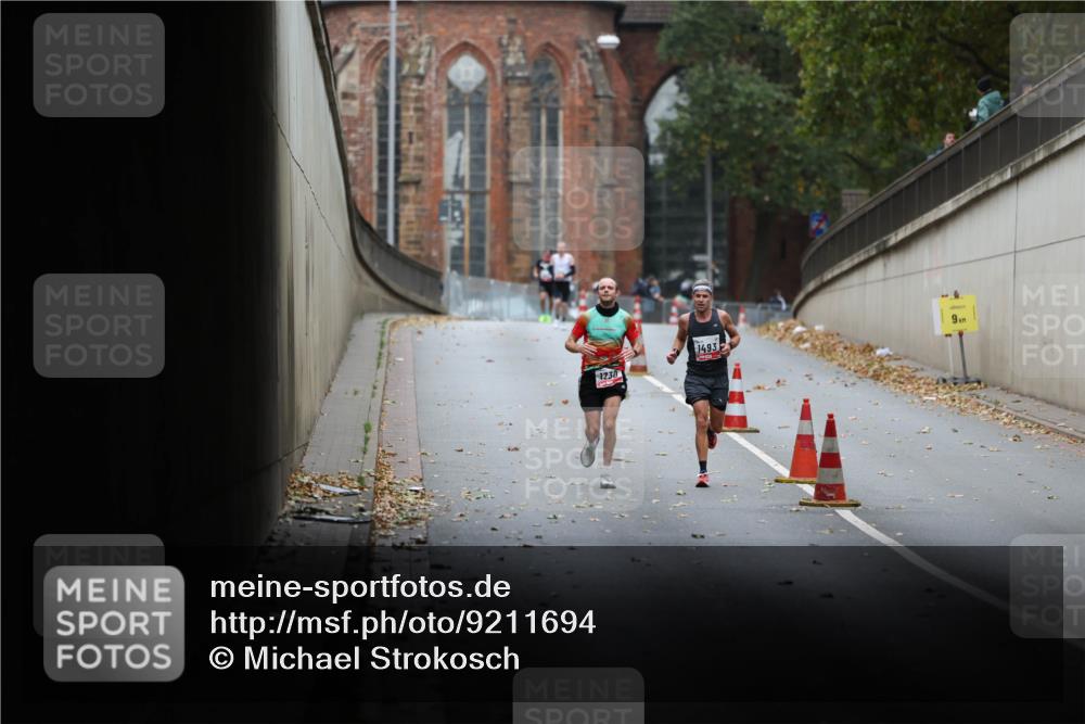 05.10.2025 - 20. swb-Marathon Bremen Michael Strokosch http://msf.ph/oto/9211694 05.10.2025 11:58:24 Laufen 1493, 1730, 9 meine-sportfotos.de