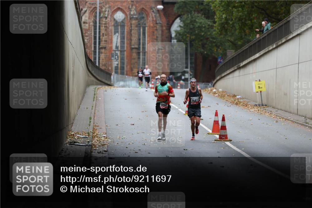 05.10.2025 - 20. swb-Marathon Bremen Michael Strokosch http://msf.ph/oto/9211697 05.10.2025 11:58:25 Laufen 1730, 1493 meine-sportfotos.de