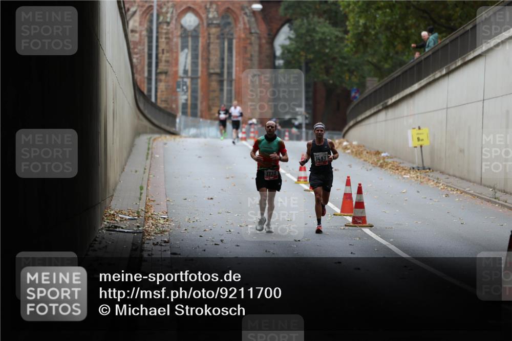 05.10.2025 - 20. swb-Marathon Bremen Michael Strokosch http://msf.ph/oto/9211700 05.10.2025 11:58:26 Laufen 1730, 1493, 709, 9 meine-sportfotos.de