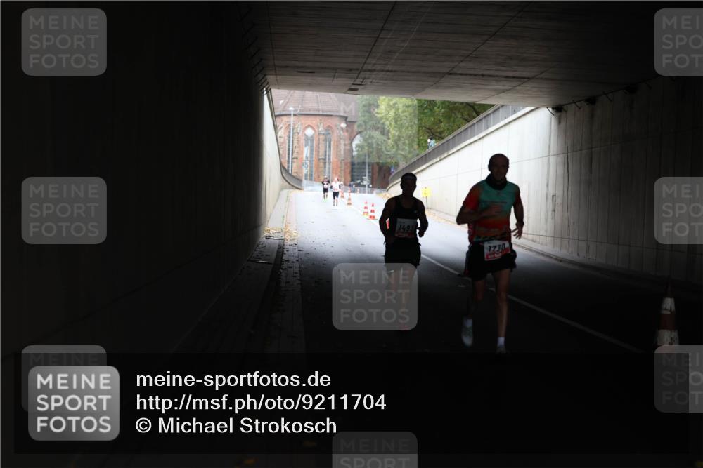 05.10.2025 - 20. swb-Marathon Bremen Michael Strokosch http://msf.ph/oto/9211704 05.10.2025 11:58:34 Laufen 1493, 1730 meine-sportfotos.de