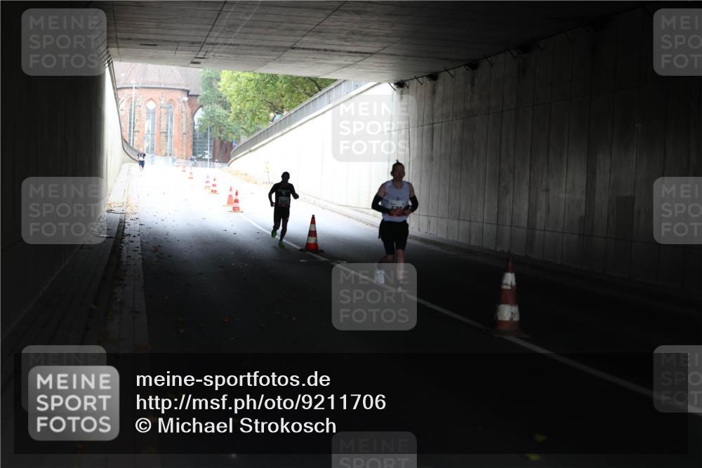05.10.2025 - 20. swb-Marathon Bremen Michael Strokosch http://msf.ph/oto/9211706 05.10.2025 11:58:49 Laufen  meine-sportfotos.de
