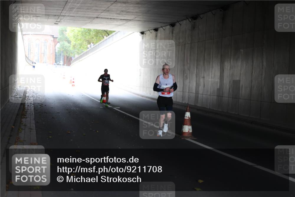 05.10.2025 - 20. swb-Marathon Bremen Michael Strokosch http://msf.ph/oto/9211708 05.10.2025 11:58:50 Laufen  meine-sportfotos.de