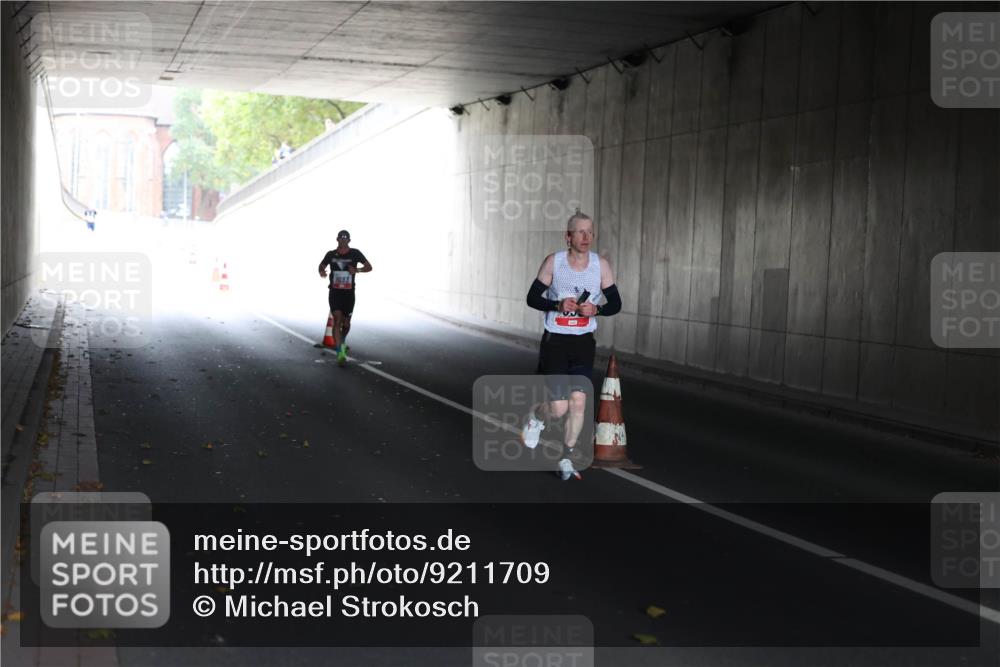 05.10.2025 - 20. swb-Marathon Bremen Michael Strokosch http://msf.ph/oto/9211709 05.10.2025 11:58:50 Laufen  meine-sportfotos.de