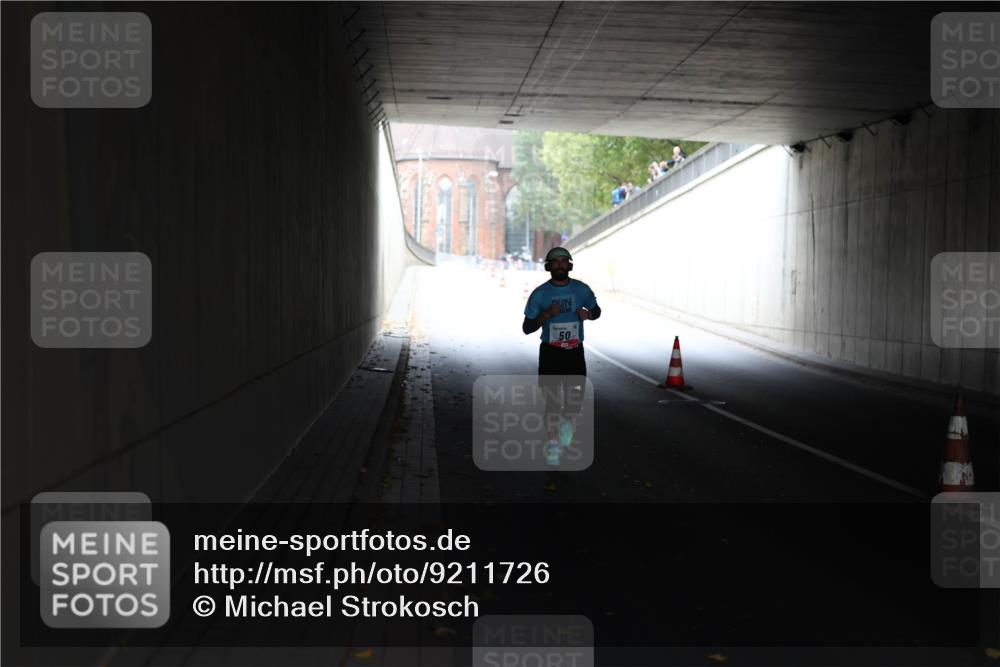 05.10.2025 - 20. swb-Marathon Bremen Michael Strokosch http://msf.ph/oto/9211726 05.10.2025 11:59:40 Laufen 50 meine-sportfotos.de