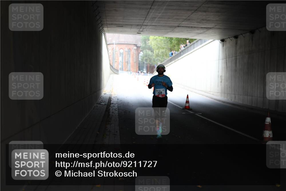 05.10.2025 - 20. swb-Marathon Bremen Michael Strokosch http://msf.ph/oto/9211727 05.10.2025 11:59:40 Laufen 50 meine-sportfotos.de
