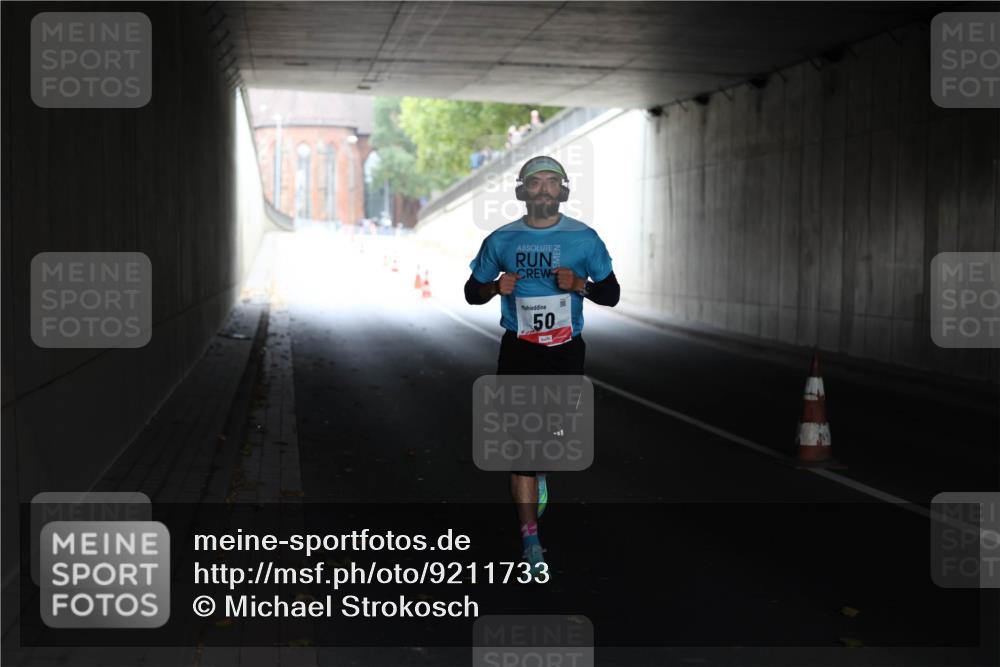 05.10.2025 - 20. swb-Marathon Bremen Michael Strokosch http://msf.ph/oto/9211733 05.10.2025 11:59:41 Laufen 50 meine-sportfotos.de
