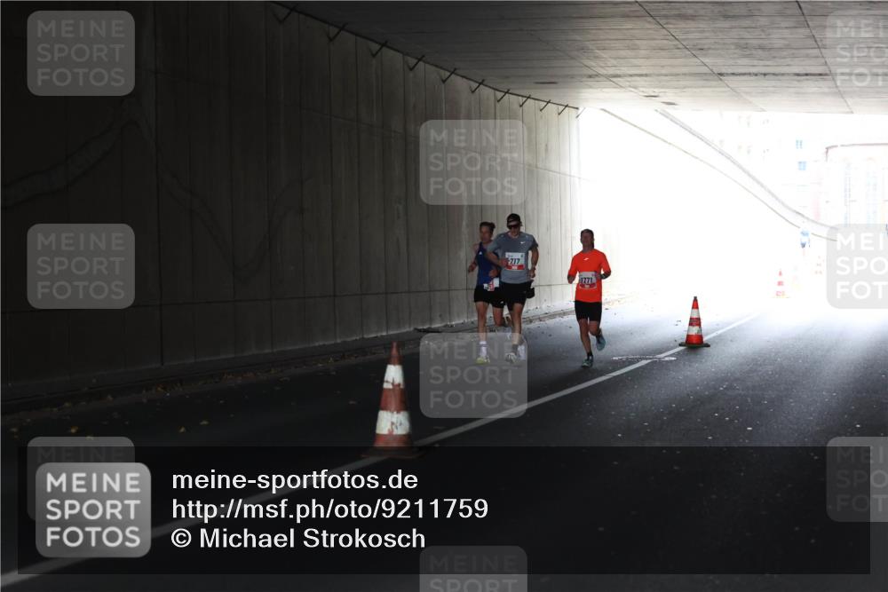 05.10.2025 - 20. swb-Marathon Bremen Michael Strokosch http://msf.ph/oto/9211759 05.10.2025 12:01:21 Laufen 217, 1771 meine-sportfotos.de