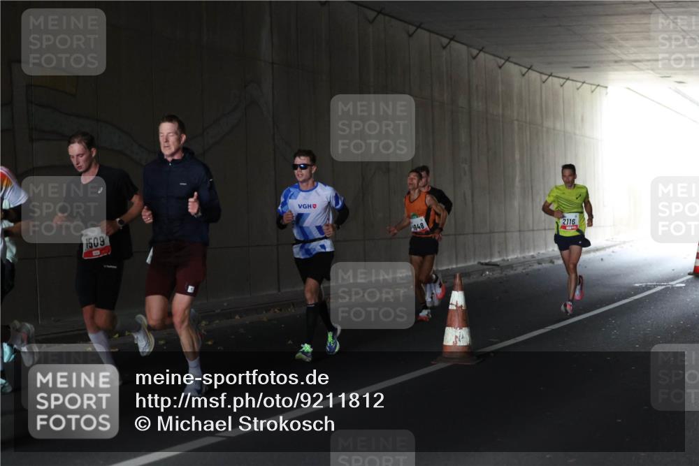 05.10.2025 - 20. swb-Marathon Bremen Michael Strokosch http://msf.ph/oto/9211812 05.10.2025 12:02:43 Laufen 1509, 948, 2116 meine-sportfotos.de