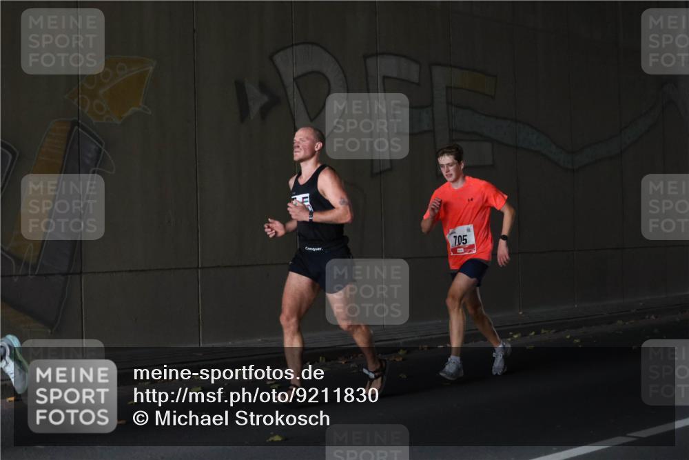 05.10.2025 - 20. swb-Marathon Bremen Michael Strokosch http://msf.ph/oto/9211830 05.10.2025 12:03:35 Laufen 7, 05 meine-sportfotos.de