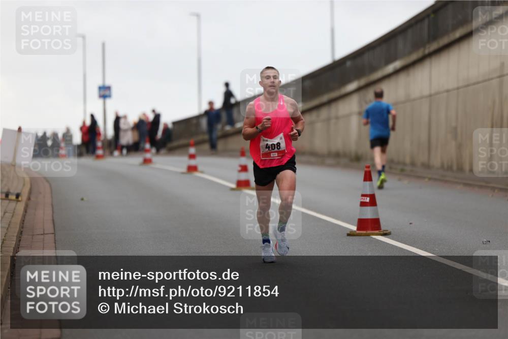 05.10.2025 - 20. swb-Marathon Bremen Michael Strokosch http://msf.ph/oto/9211854 05.10.2025 12:04:22 Laufen 408, 2 meine-sportfotos.de