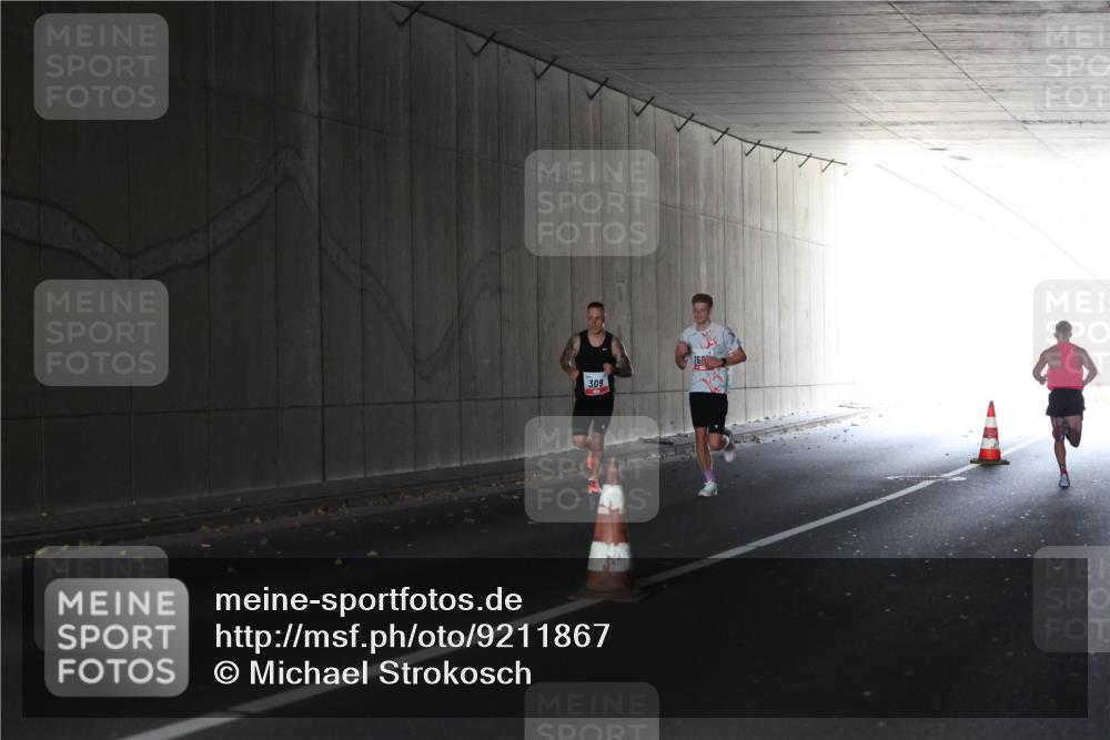 05.10.2025 - 20. swb-Marathon Bremen Michael Strokosch http://msf.ph/oto/9211867 05.10.2025 12:04:33 Laufen 309 meine-sportfotos.de