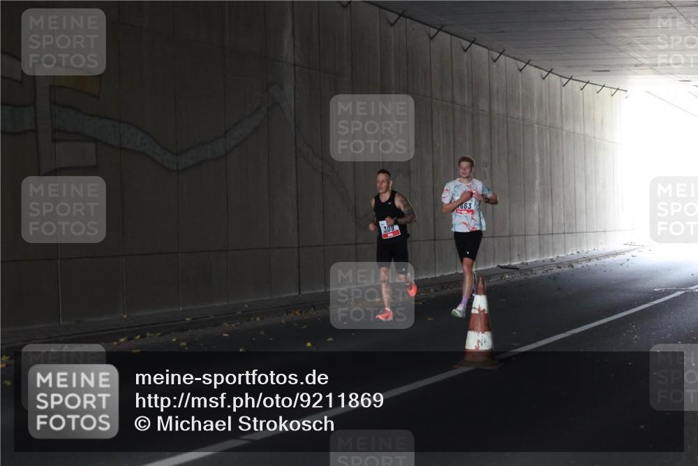 05.10.2025 - 20. swb-Marathon Bremen Michael Strokosch http://msf.ph/oto/9211869 05.10.2025 12:04:34 Laufen 309, 663 meine-sportfotos.de