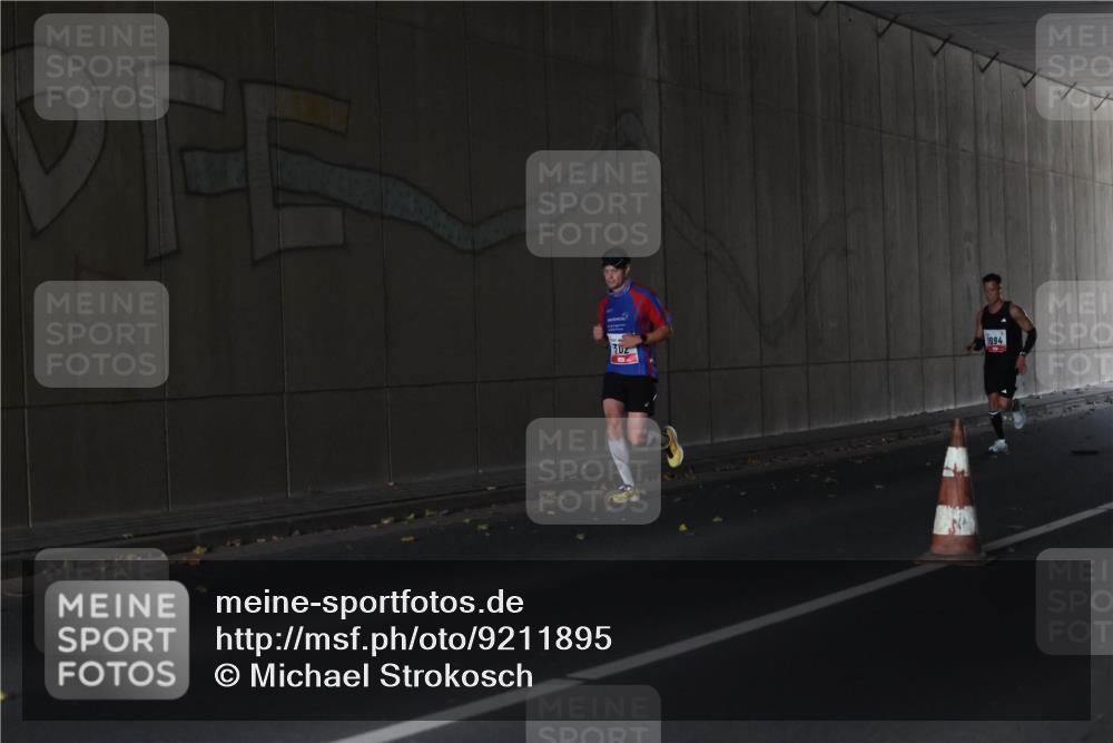 05.10.2025 - 20. swb-Marathon Bremen Michael Strokosch http://msf.ph/oto/9211895 05.10.2025 12:06:10 Laufen 3, 1994 meine-sportfotos.de