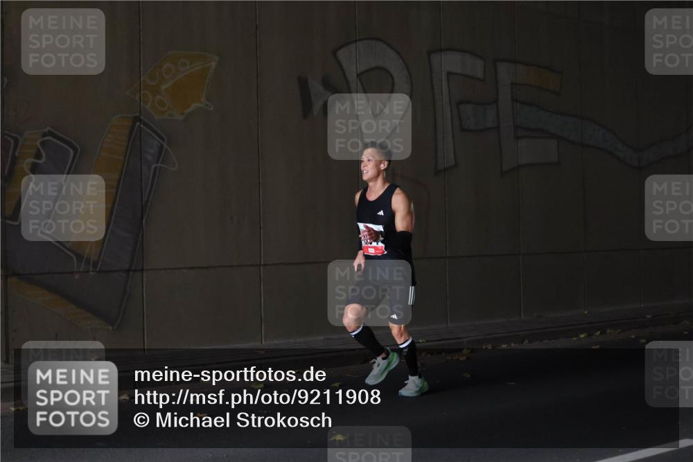 05.10.2025 - 20. swb-Marathon Bremen Michael Strokosch http://msf.ph/oto/9211908 05.10.2025 12:06:14 Laufen  meine-sportfotos.de