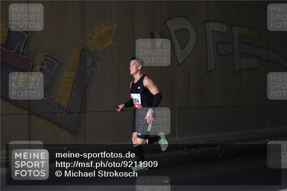 05.10.2025 - 20. swb-Marathon Bremen Michael Strokosch http://msf.ph/oto/9211909 05.10.2025 12:06:14 Laufen 994 meine-sportfotos.de