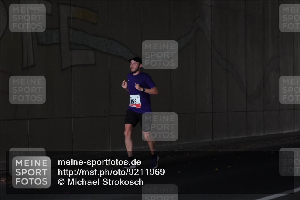 05.10.2025 - 20. swb-Marathon Bremen Michael Strokosch http://msf.ph/oto/9211969 05.10.2025 12:08:46 Laufen 158, 119 meine-sportfotos.de