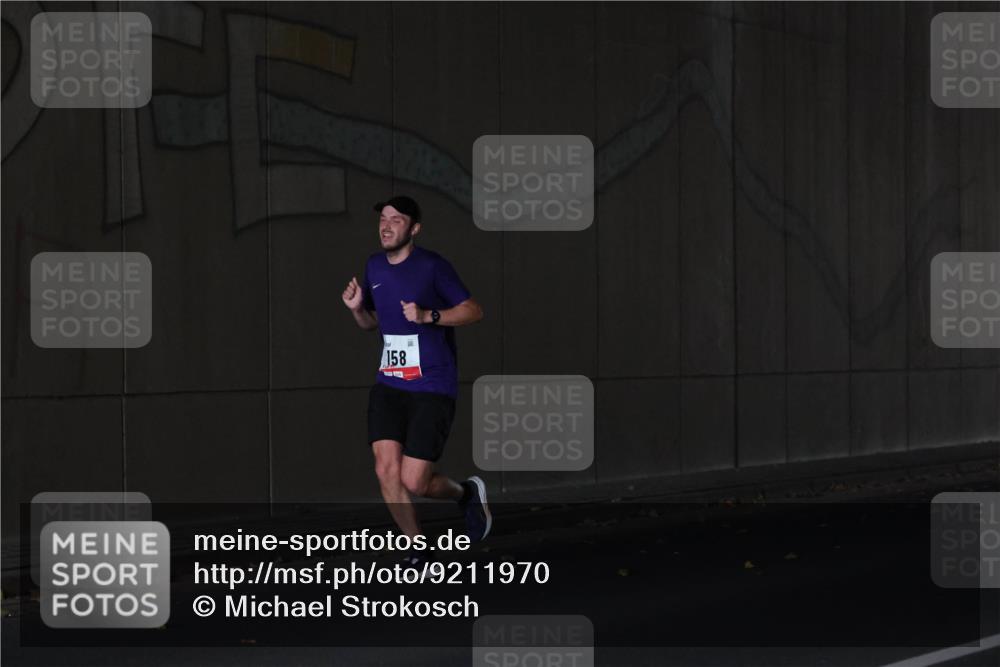 05.10.2025 - 20. swb-Marathon Bremen Michael Strokosch http://msf.ph/oto/9211970 05.10.2025 12:08:46 Laufen 158 meine-sportfotos.de