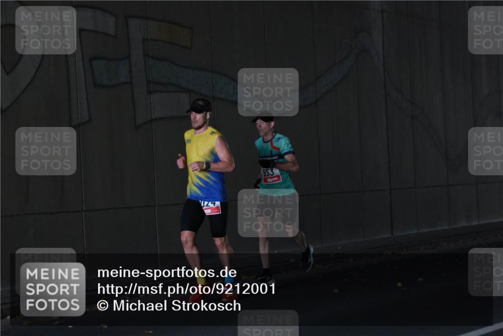 05.10.2025 - 20. swb-Marathon Bremen Michael Strokosch http://msf.ph/oto/9212001 05.10.2025 12:09:25 Laufen 24, 953 meine-sportfotos.de