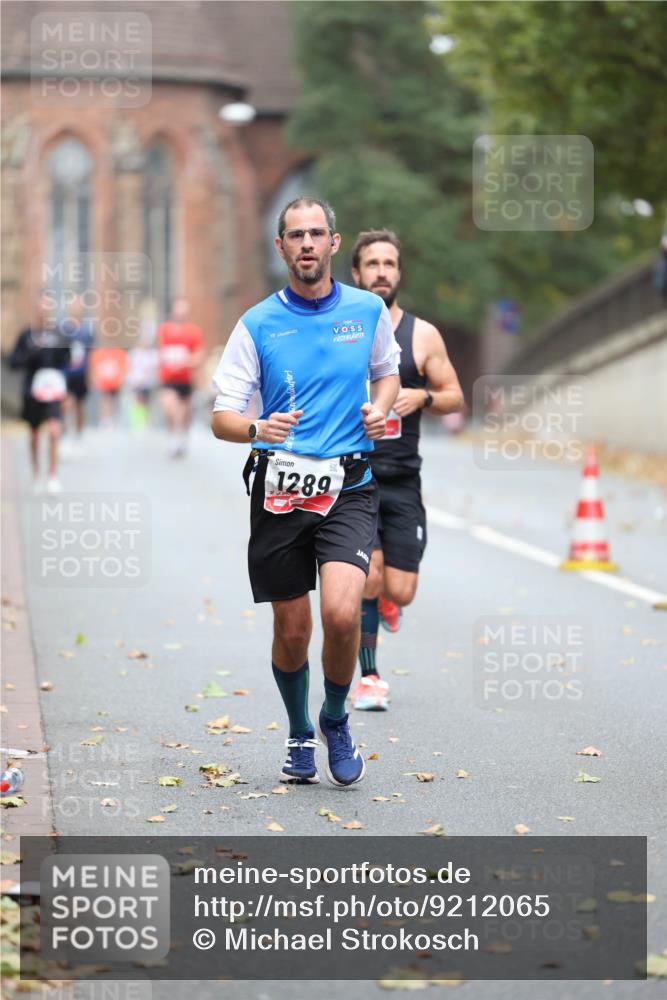 05.10.2025 - 20. swb-Marathon Bremen Michael Strokosch http://msf.ph/oto/9212065 05.10.2025 12:13:23 Laufen 1289 meine-sportfotos.de