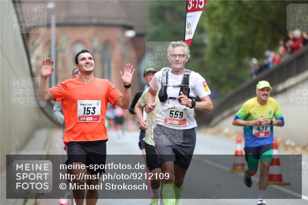 05.10.2025 - 20. swb-Marathon Bremen Michael Strokosch http://msf.ph/oto/9212109 05.10.2025 12:13:48 Laufen 3, 15, 5999, 153, 00042, 559, 438 meine-sportfotos.de