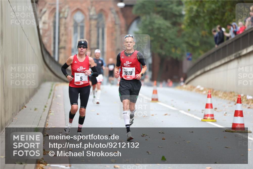 05.10.2025 - 20. swb-Marathon Bremen Michael Strokosch http://msf.ph/oto/9212132 05.10.2025 12:13:57 Laufen 5, 1618 meine-sportfotos.de