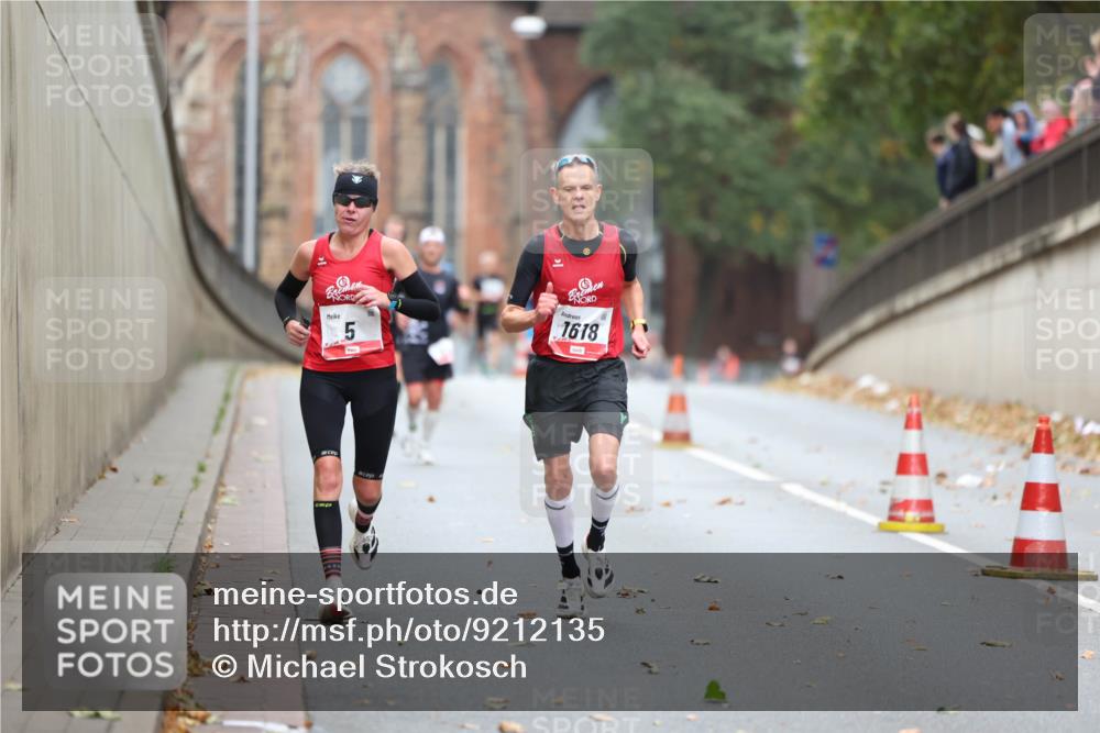 05.10.2025 - 20. swb-Marathon Bremen Michael Strokosch http://msf.ph/oto/9212135 05.10.2025 12:13:57 Laufen 5, 1618 meine-sportfotos.de