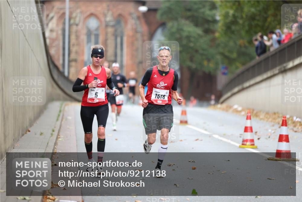 05.10.2025 - 20. swb-Marathon Bremen Michael Strokosch http://msf.ph/oto/9212138 05.10.2025 12:13:57 Laufen 5, 1618 meine-sportfotos.de