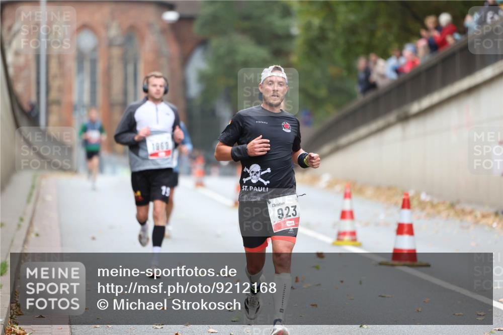 05.10.2025 - 20. swb-Marathon Bremen Michael Strokosch http://msf.ph/oto/9212168 05.10.2025 12:14:04 Laufen 923 meine-sportfotos.de