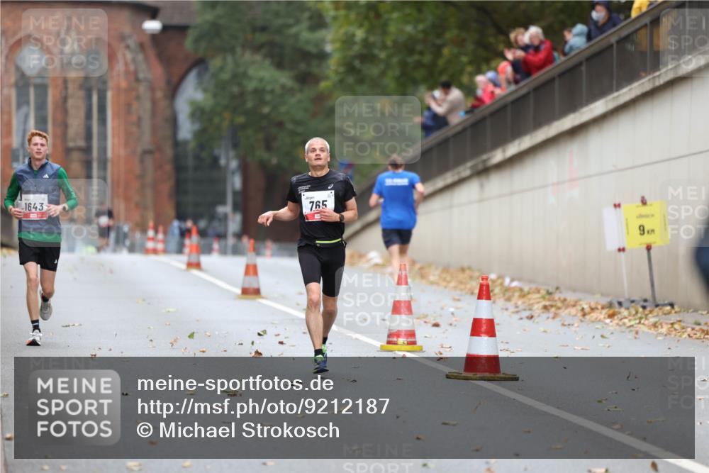 05.10.2025 - 20. swb-Marathon Bremen Michael Strokosch http://msf.ph/oto/9212187 05.10.2025 12:14:11 Laufen 1643, 765, 9 meine-sportfotos.de