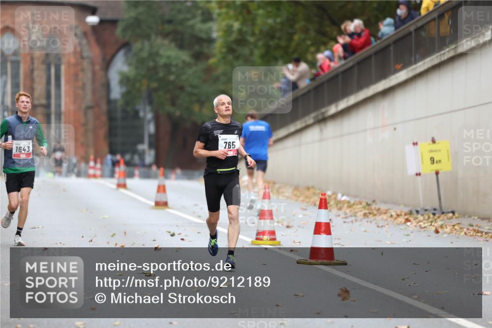 05.10.2025 - 20. swb-Marathon Bremen Michael Strokosch http://msf.ph/oto/9212189 05.10.2025 12:14:12 Laufen 1643, 765 meine-sportfotos.de