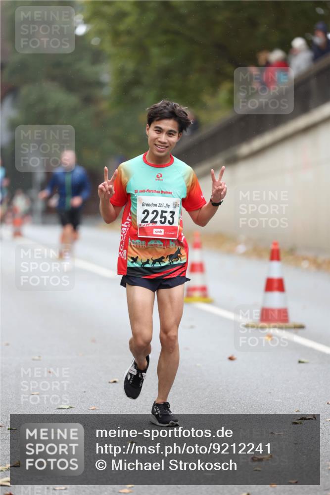 05.10.2025 - 20. swb-Marathon Bremen Michael Strokosch http://msf.ph/oto/9212241 05.10.2025 12:15:10 Laufen 20, 2253, 1 meine-sportfotos.de