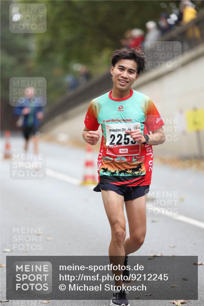 05.10.2025 - 20. swb-Marathon Bremen Michael Strokosch http://msf.ph/oto/9212245 05.10.2025 12:15:11 Laufen 20, 2255, 20 meine-sportfotos.de
