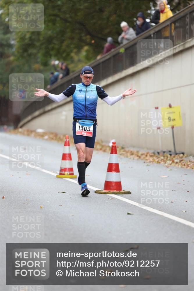05.10.2025 - 20. swb-Marathon Bremen Michael Strokosch http://msf.ph/oto/9212257 05.10.2025 12:15:20 Laufen 1303, 9 meine-sportfotos.de