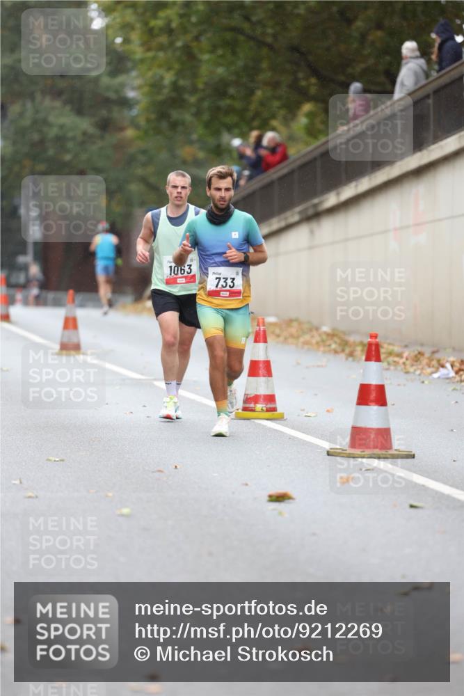05.10.2025 - 20. swb-Marathon Bremen Michael Strokosch http://msf.ph/oto/9212269 05.10.2025 12:15:34 Laufen 1063, 733 meine-sportfotos.de