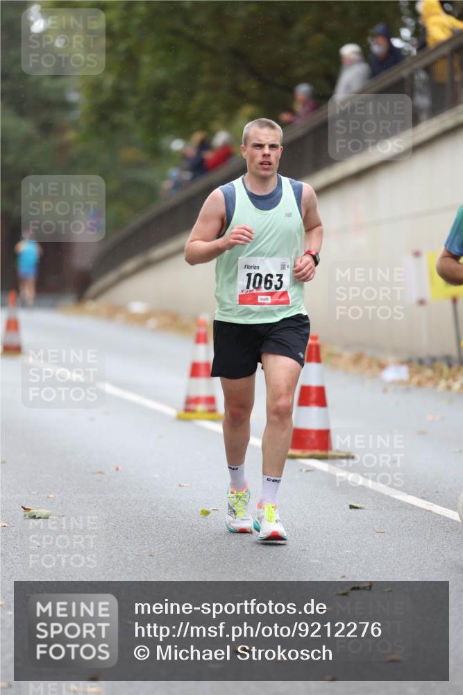 05.10.2025 - 20. swb-Marathon Bremen Michael Strokosch http://msf.ph/oto/9212276 05.10.2025 12:15:38 Laufen 1063 meine-sportfotos.de