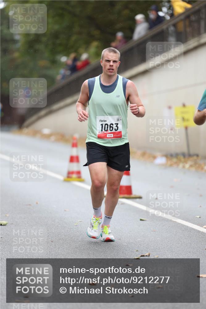 05.10.2025 - 20. swb-Marathon Bremen Michael Strokosch http://msf.ph/oto/9212277 05.10.2025 12:15:38 Laufen 1063 meine-sportfotos.de