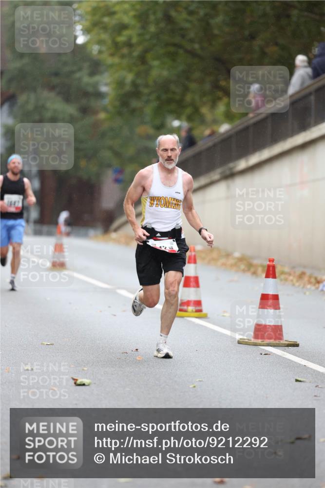 05.10.2025 - 20. swb-Marathon Bremen Michael Strokosch http://msf.ph/oto/9212292 05.10.2025 12:15:49 Laufen  meine-sportfotos.de