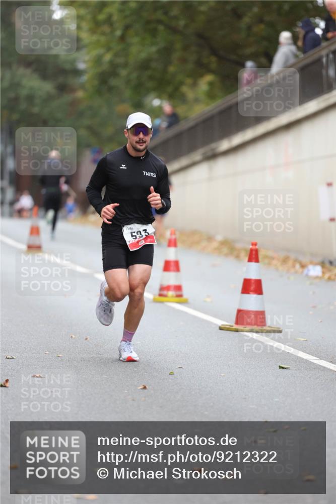 05.10.2025 - 20. swb-Marathon Bremen Michael Strokosch http://msf.ph/oto/9212322 05.10.2025 12:16:20 Laufen 583 meine-sportfotos.de