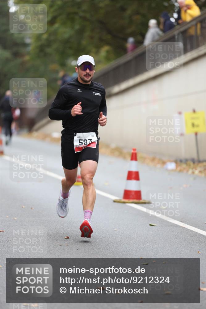 05.10.2025 - 20. swb-Marathon Bremen Michael Strokosch http://msf.ph/oto/9212324 05.10.2025 12:16:21 Laufen 593 meine-sportfotos.de