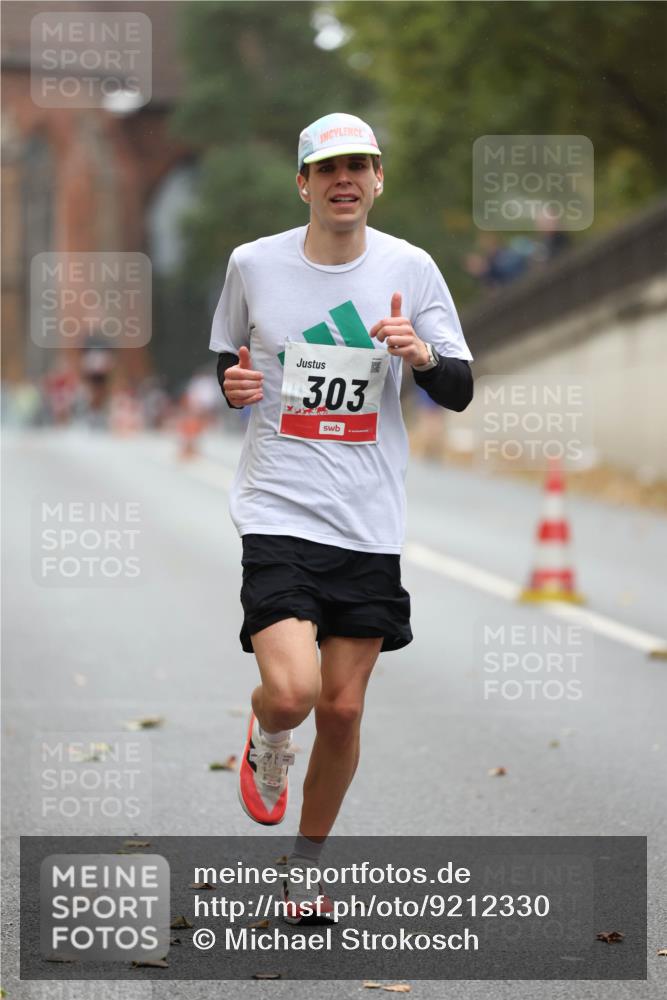 05.10.2025 - 20. swb-Marathon Bremen Michael Strokosch http://msf.ph/oto/9212330 05.10.2025 12:16:23 Laufen 303 meine-sportfotos.de