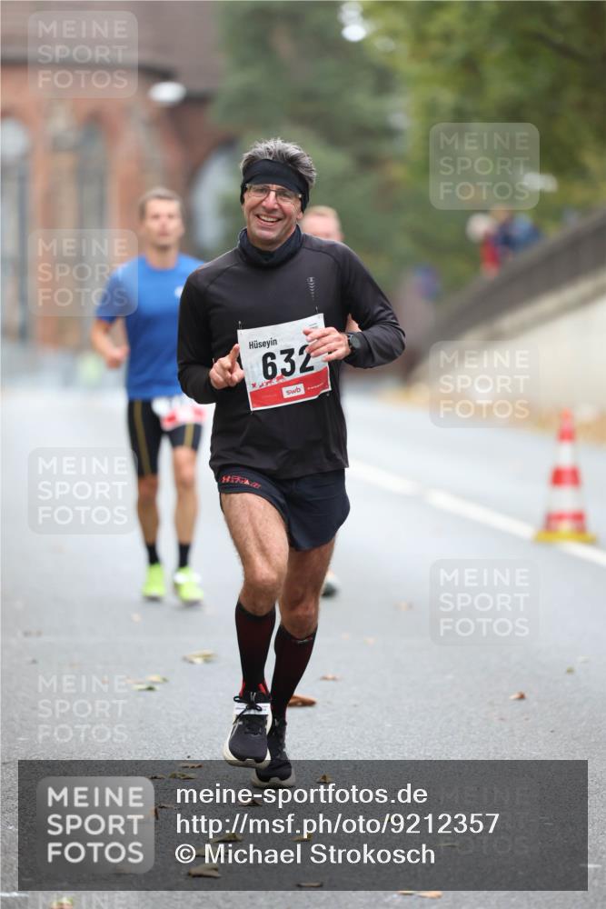 05.10.2025 - 20. swb-Marathon Bremen Michael Strokosch http://msf.ph/oto/9212357 05.10.2025 12:16:55 Laufen 632 meine-sportfotos.de