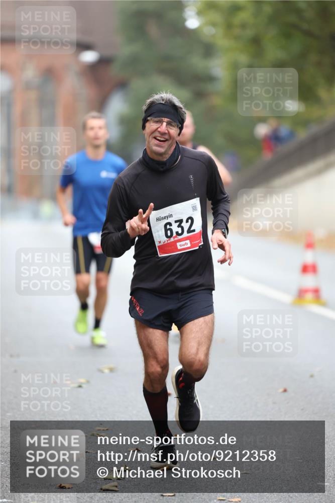 05.10.2025 - 20. swb-Marathon Bremen Michael Strokosch http://msf.ph/oto/9212358 05.10.2025 12:16:55 Laufen 632 meine-sportfotos.de